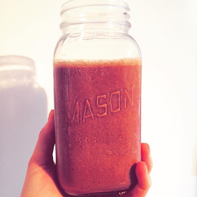 Energizing Beet Berry Smoothie